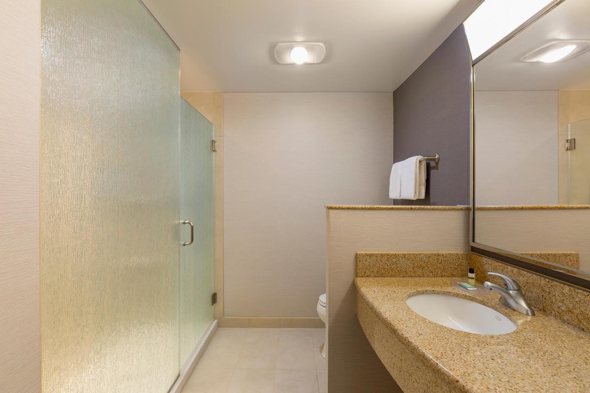 Courtyard By Marriott Madison West / Middleton Hotel Buitenkant foto