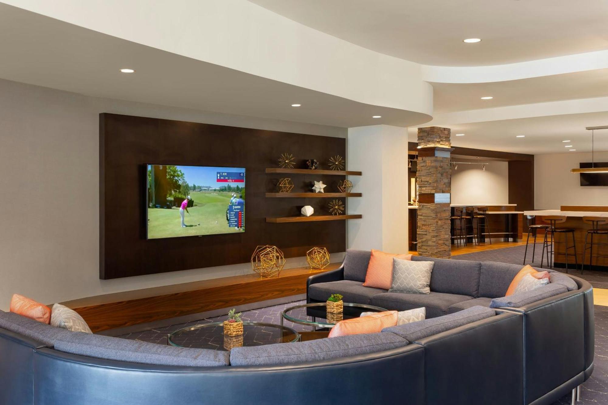 Courtyard By Marriott Madison West / Middleton Hotel Buitenkant foto